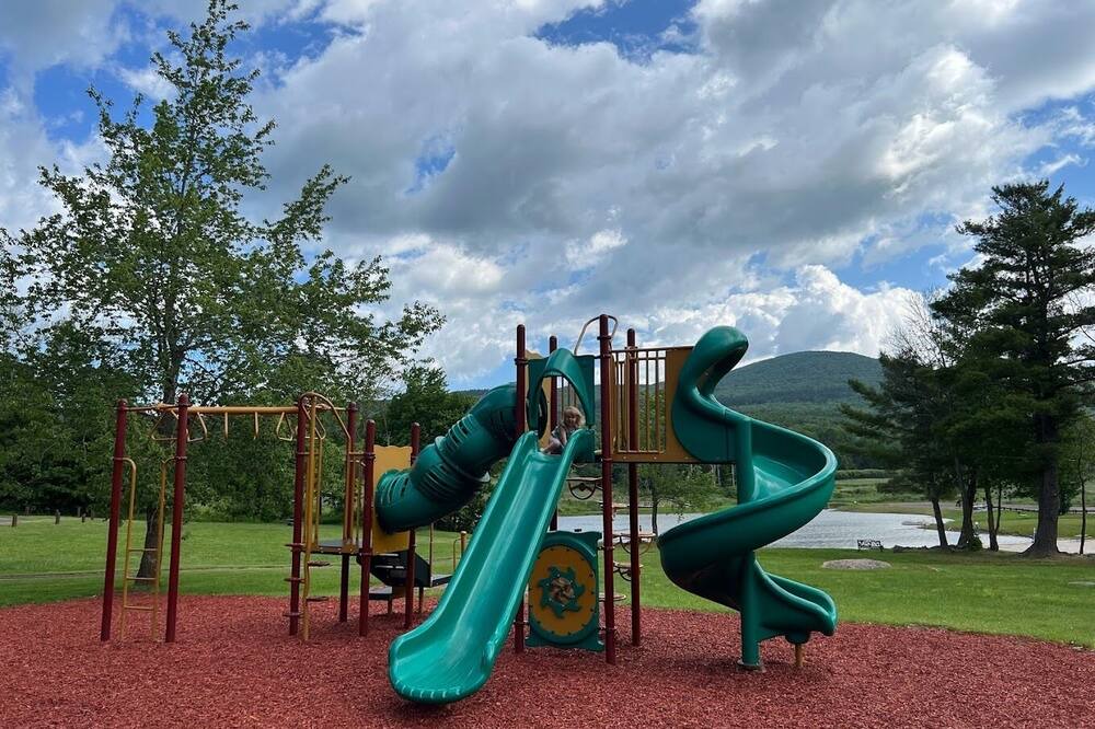 Photo of Others in Maplecrest