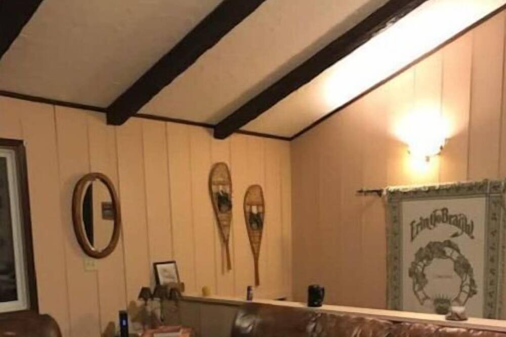 Photo of Livingroom in Maplecrest