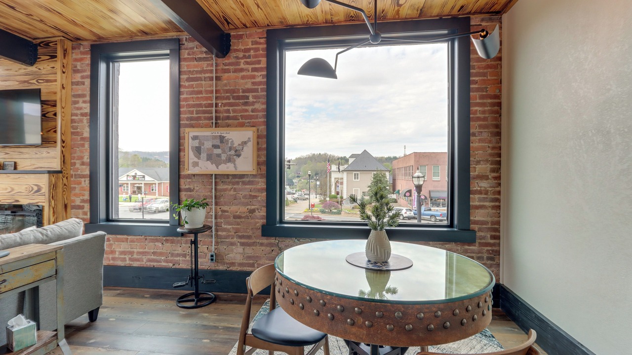 Photo of Others in Murphy