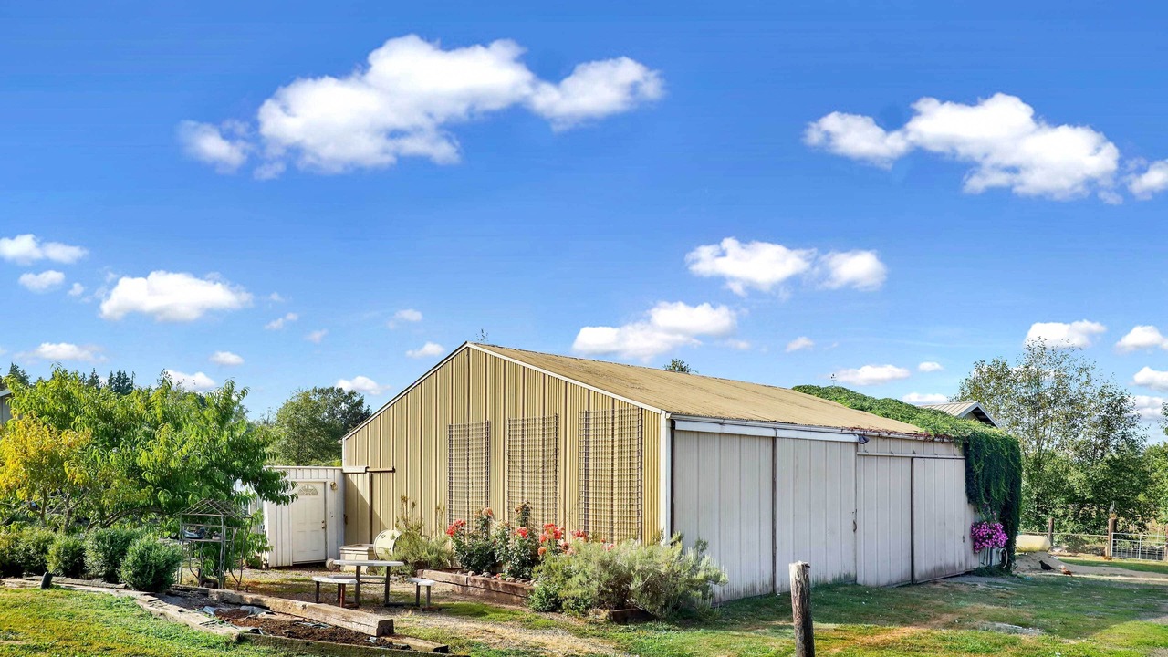 Photo of Others in Ferndale