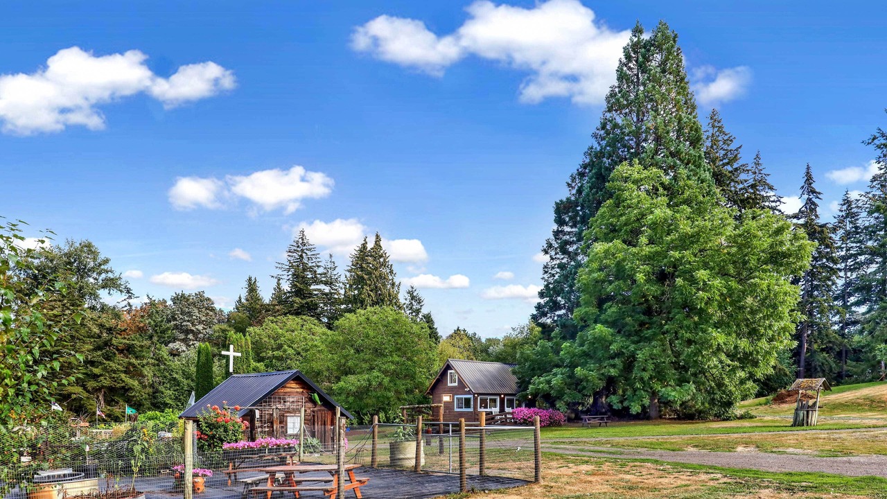 Photo of Others in Ferndale