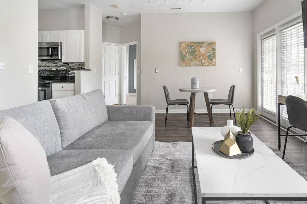 Photo of Livingroom in Apex
