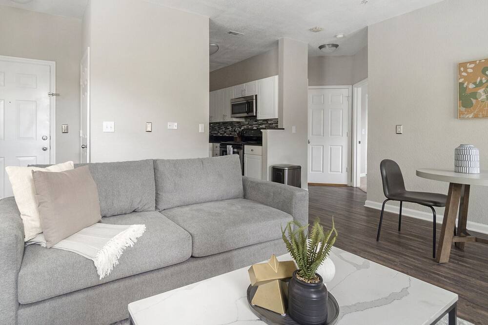 Photo of Livingroom in Apex