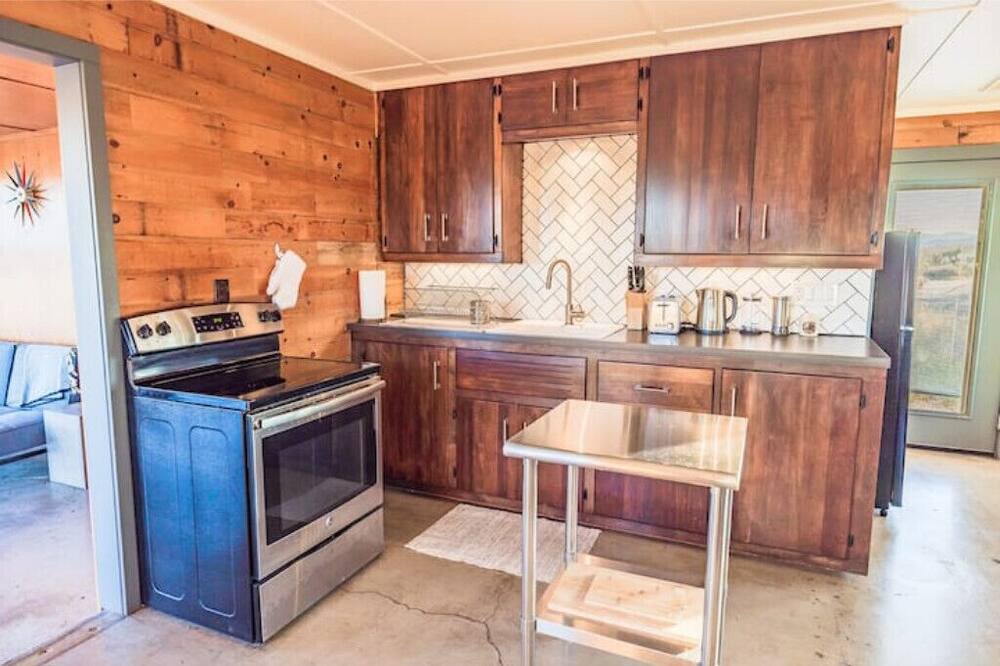 Photo of Kitchen in Yucca Valley