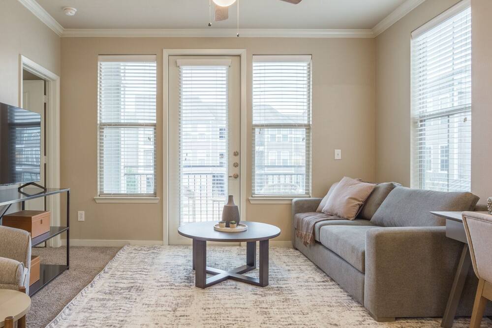 Photo of Livingroom in Bixby