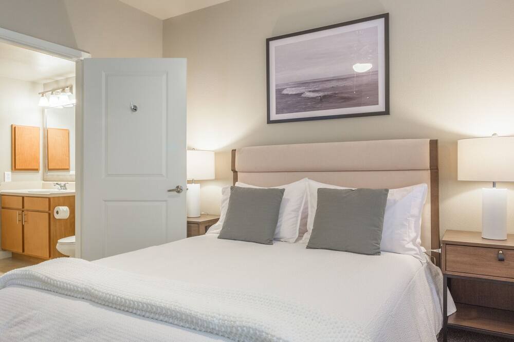 Photo of Bedroom in Bixby