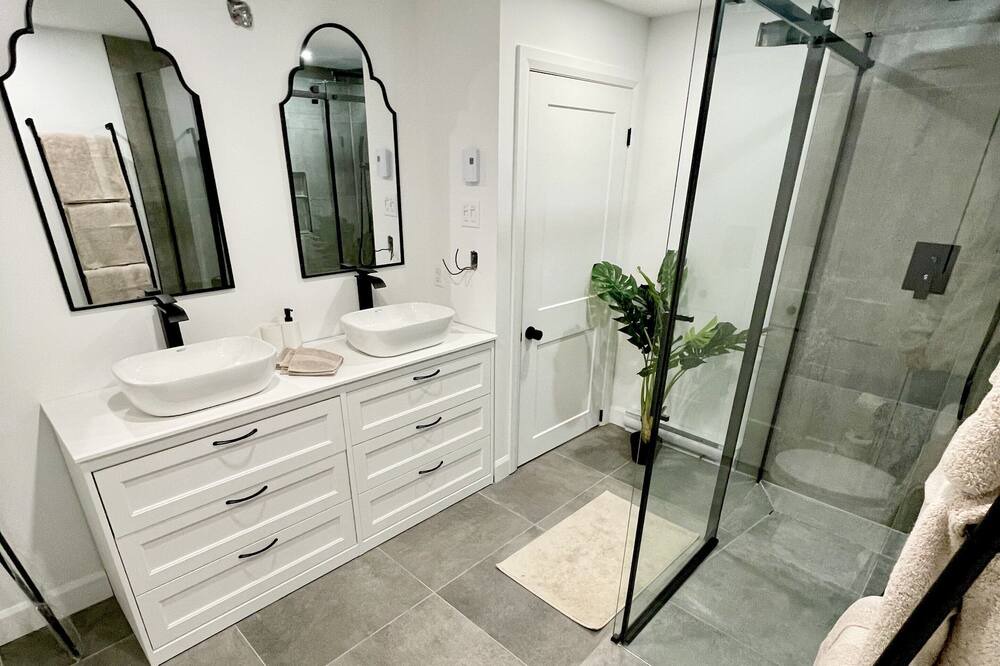 Photo of Bathroom in Plateau