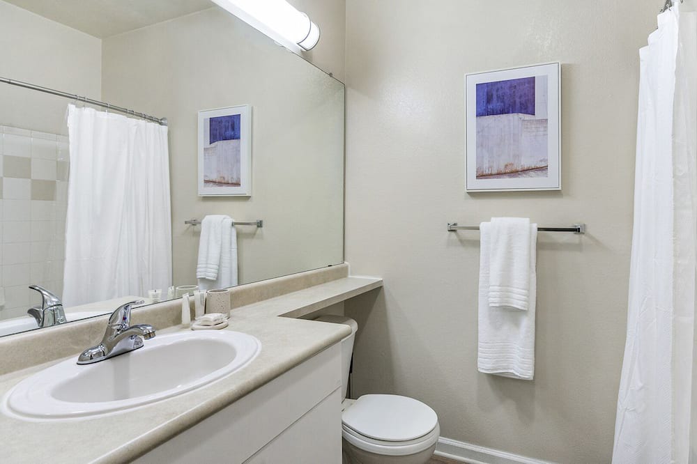 Photo of Bathroom in Greenbrier East