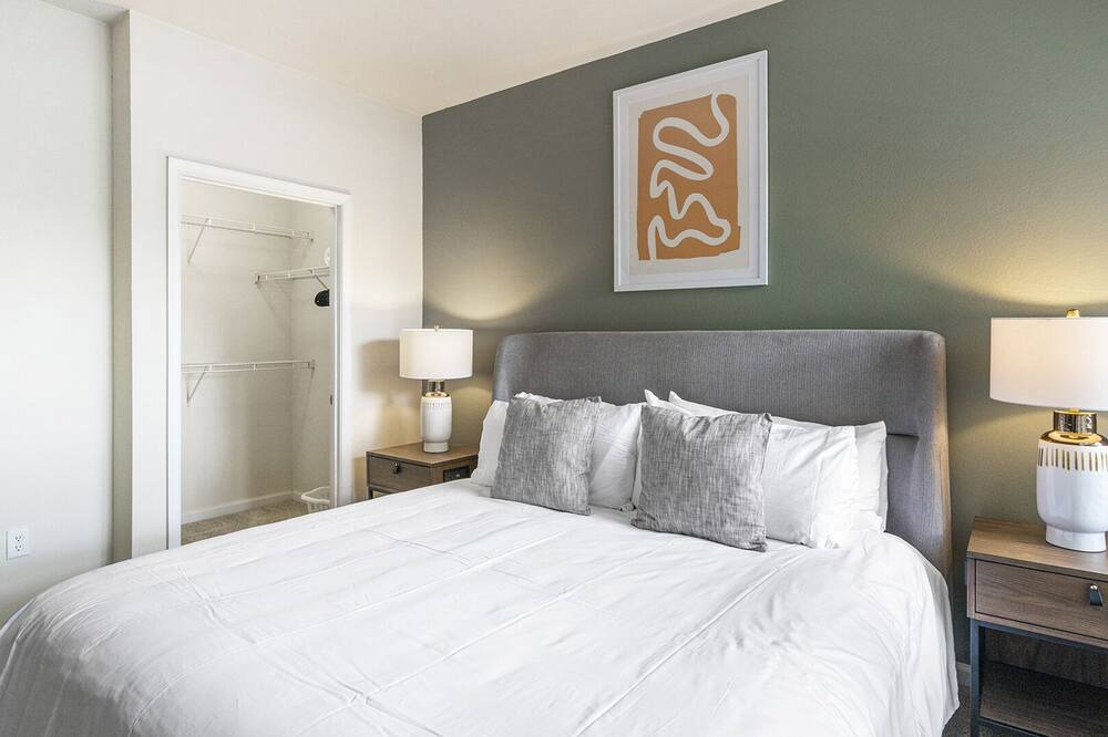Photo of Bedroom in Greenbrier East
