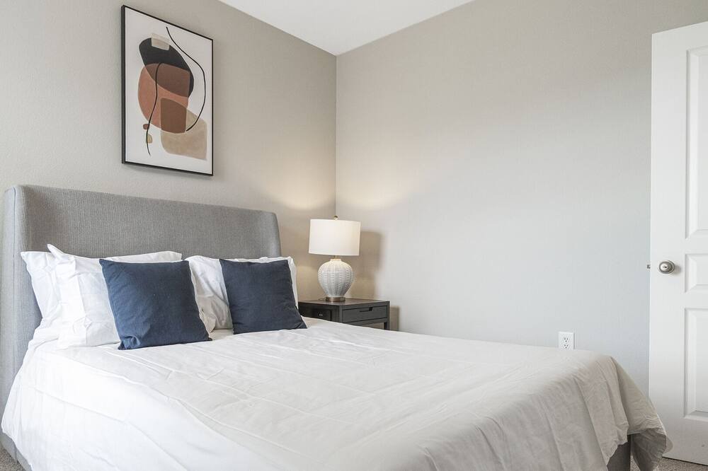 Photo of Bedroom in Raleigh