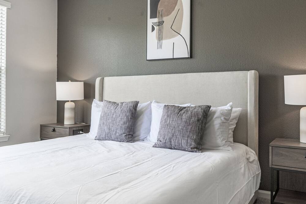 Photo of Bedroom in Raleigh