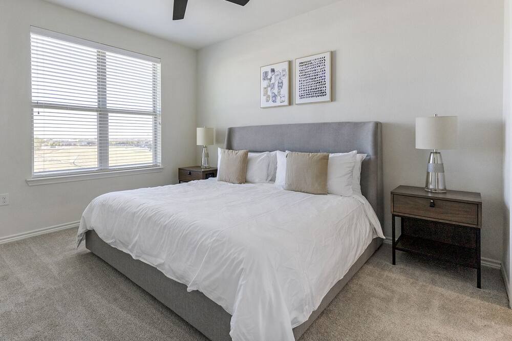 Photo of Bedroom in Burleson