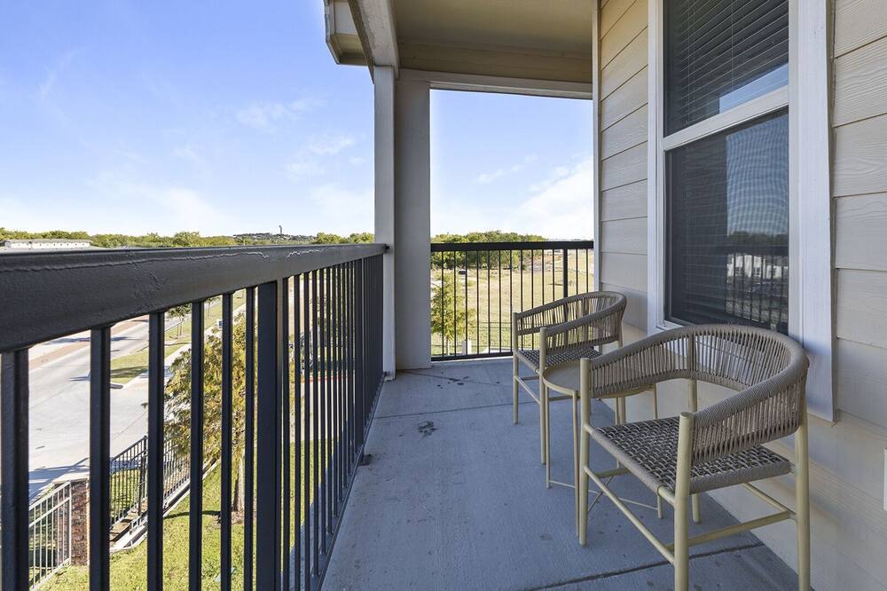 Photo of Outdoor in Burleson