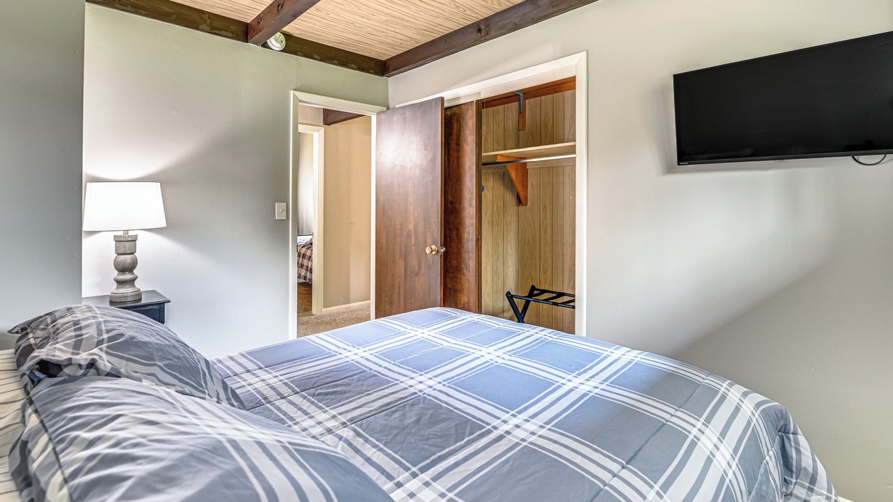 Photo of Others in Essex County