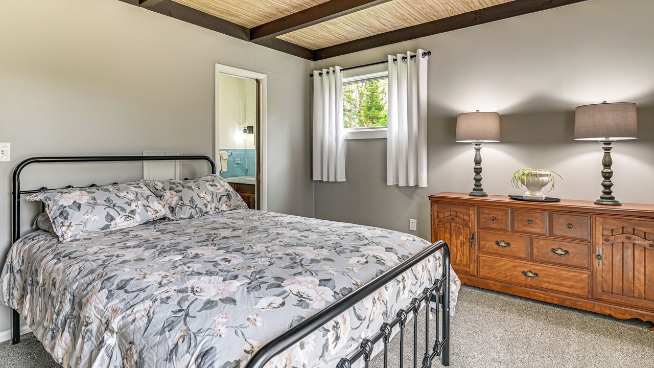 Photo of Others in Essex County