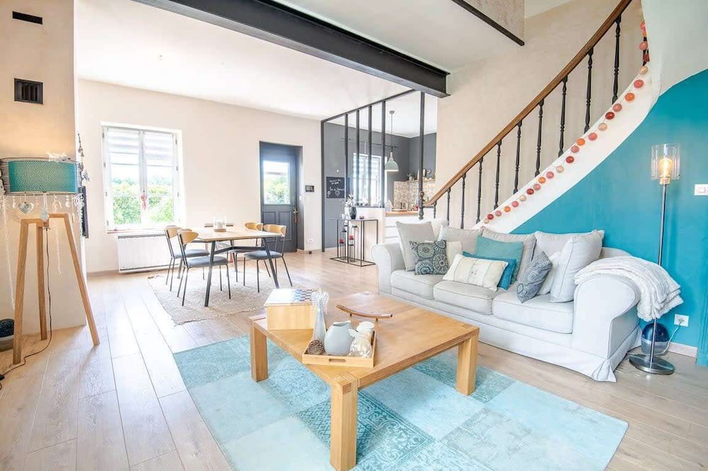 Photo of Livingroom in Courcay