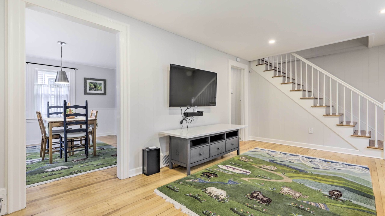 Photo of Others in New Haven