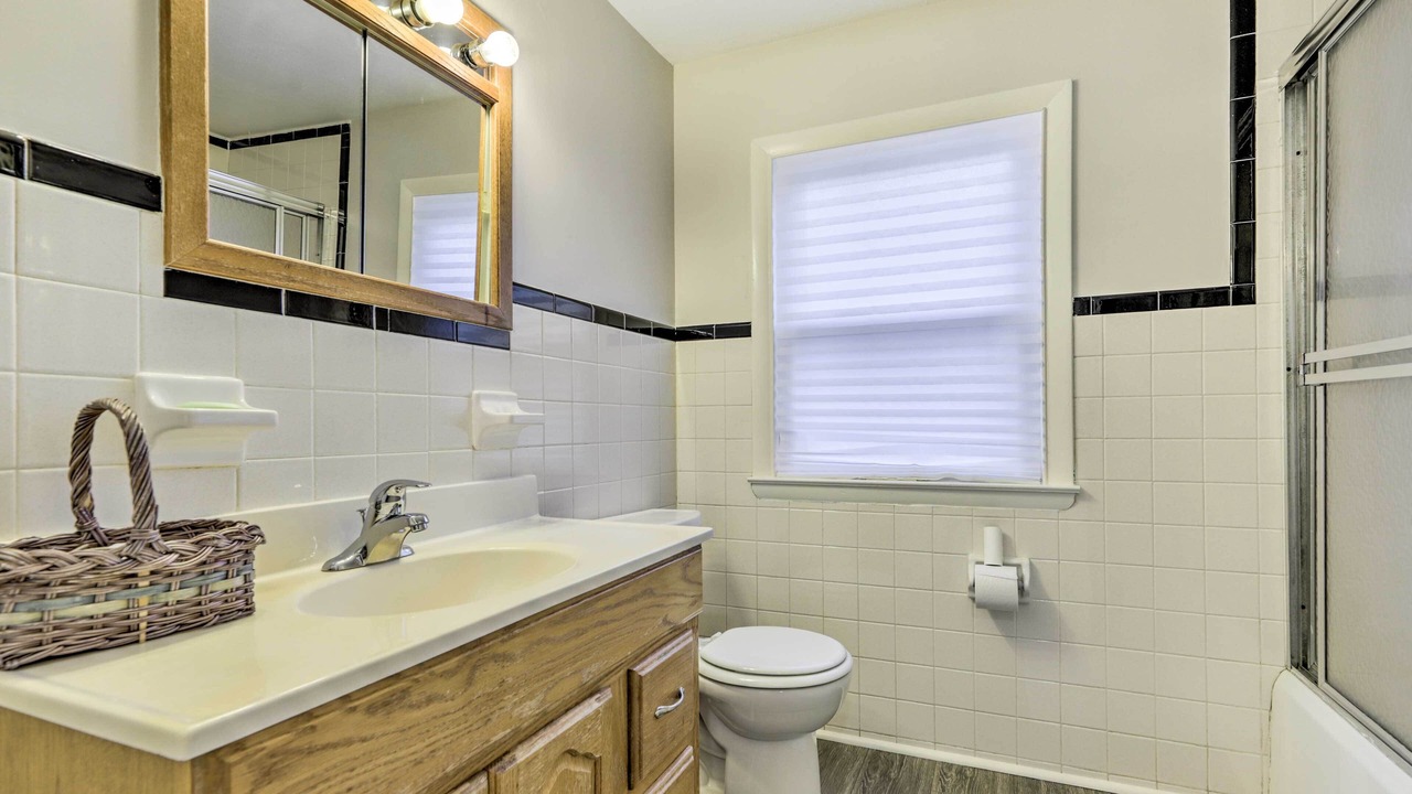 Photo of Others in New Haven