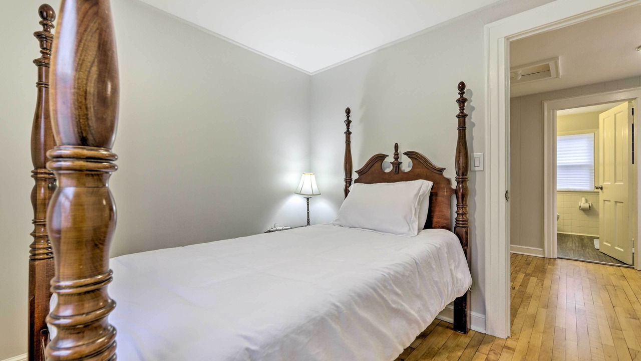 Photo of Others in New Haven