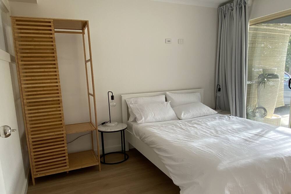 Photo of Bedroom in Bellevue Heights