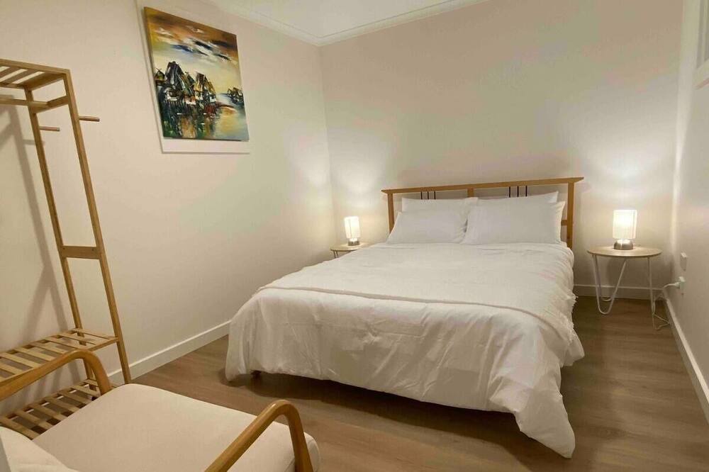 Photo of Bedroom in Bellevue Heights