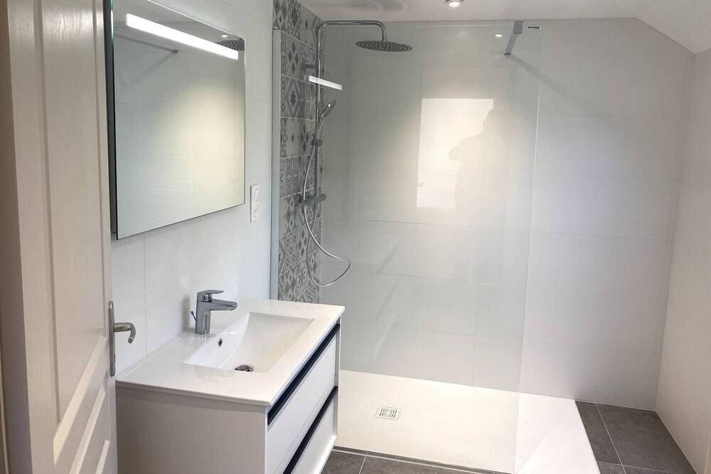 Photo of Bathroom in Wierre-au-Bois