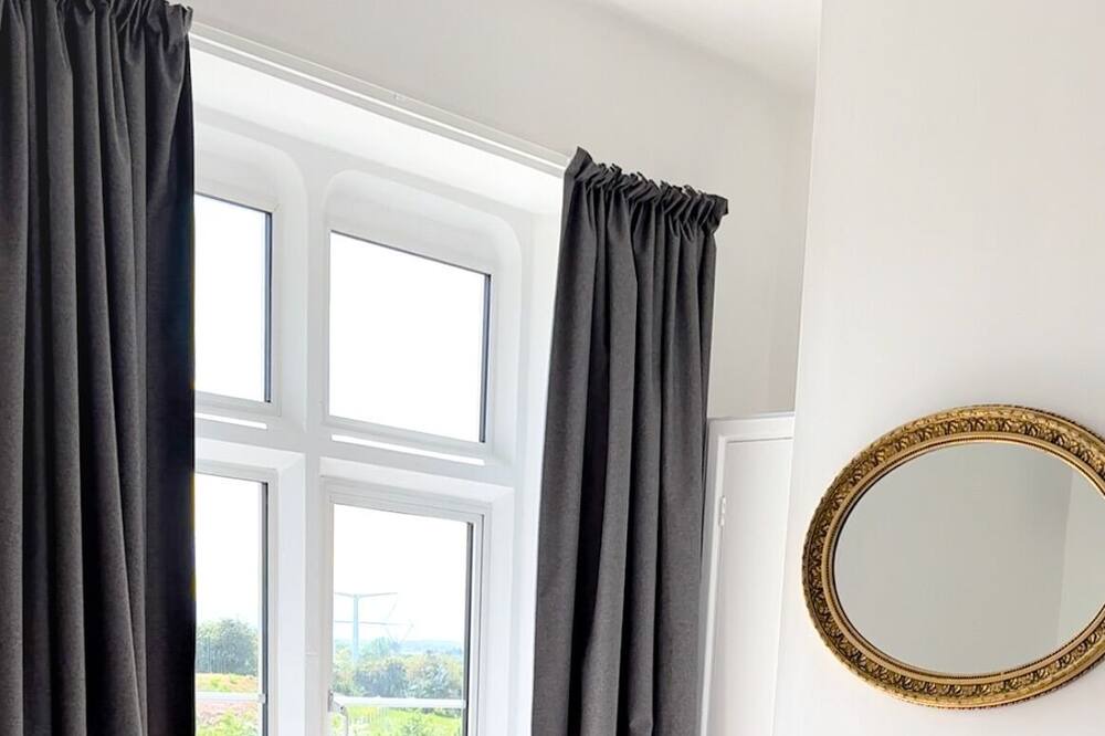 Photo of Bedroom in Tickenham