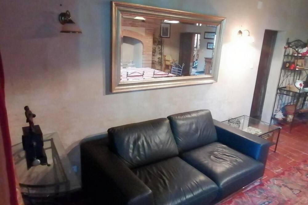 Photo of Livingroom in Castelsarrasin