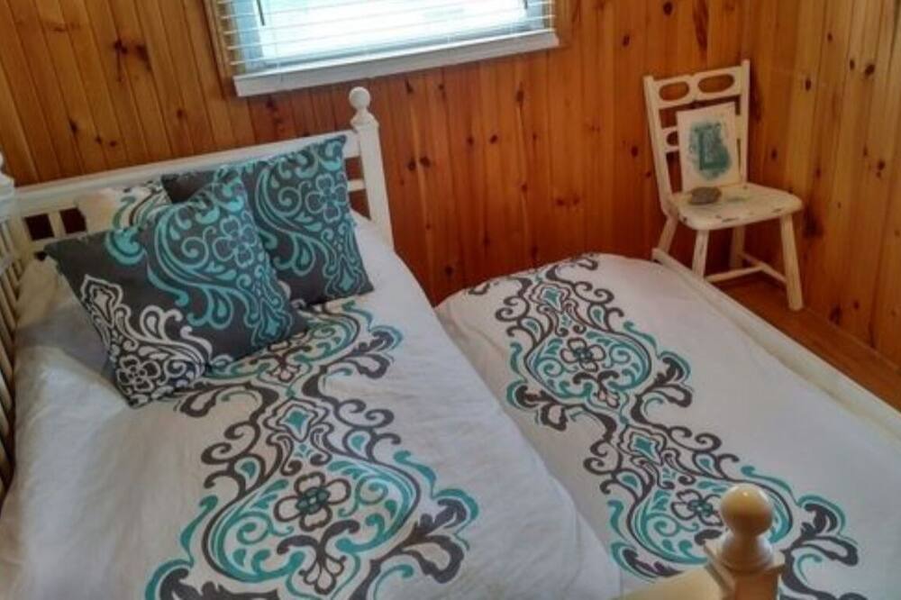 Photo of Bedroom in Point Abino