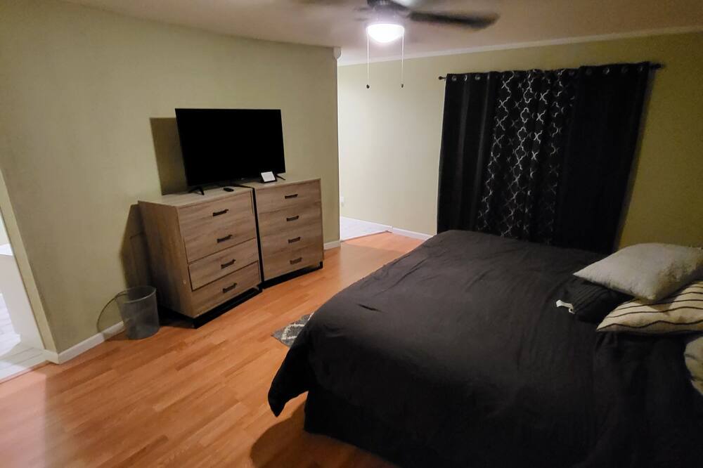 Photo of Bedroom in Southpoint