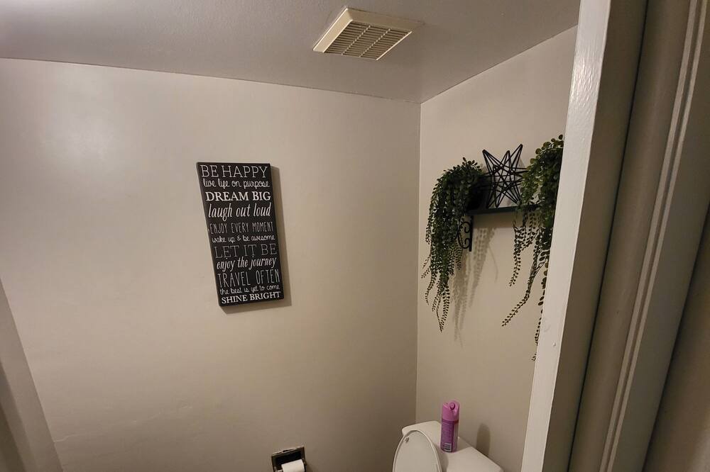Photo of Bathroom in Southpoint