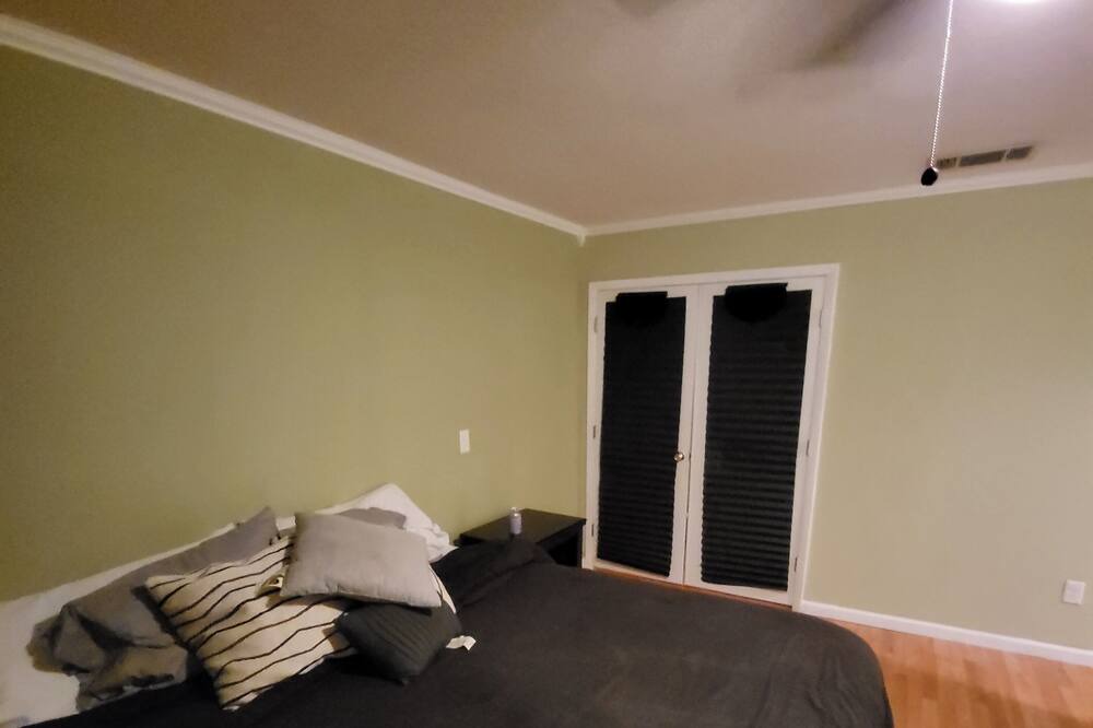 Photo of Bedroom in Southpoint