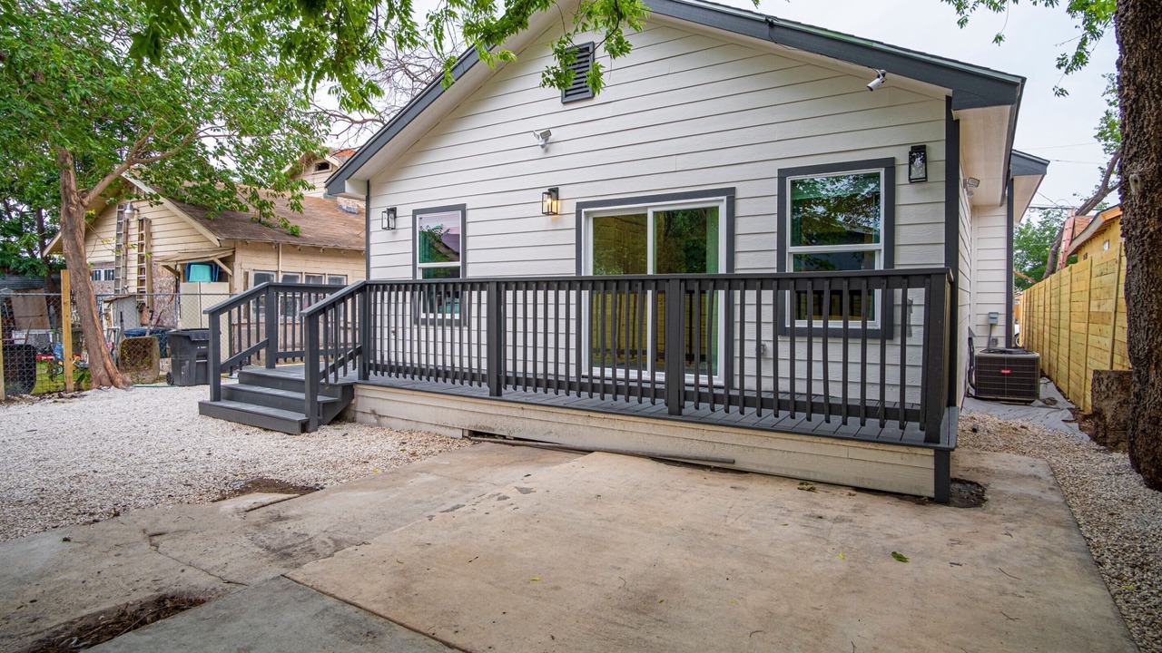 Photo of Patio Balcony in Nevada Street
