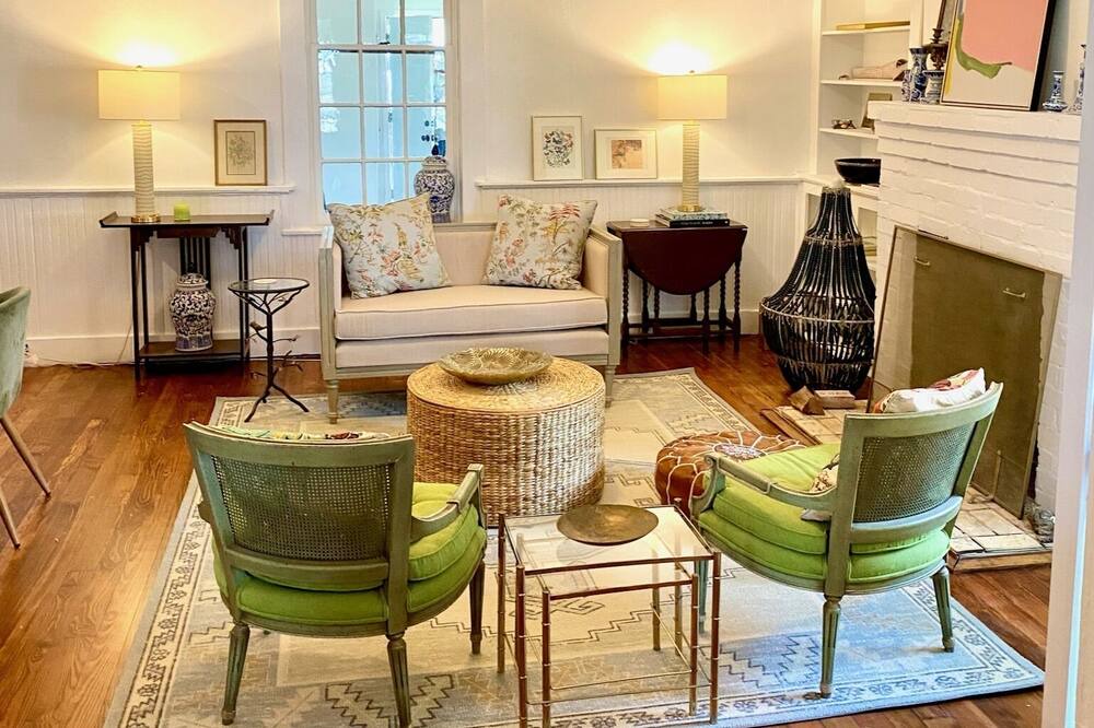 Photo of Livingroom in Brackettville