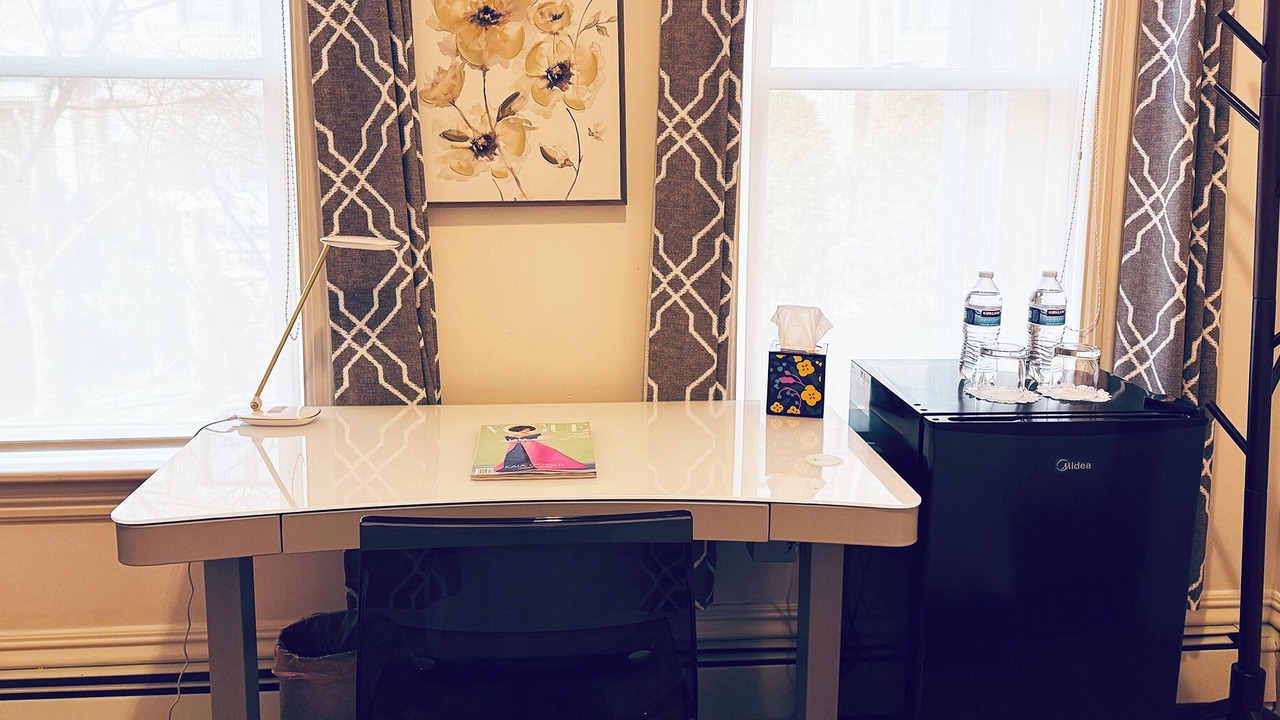 Photo of Bedroom in Central Square