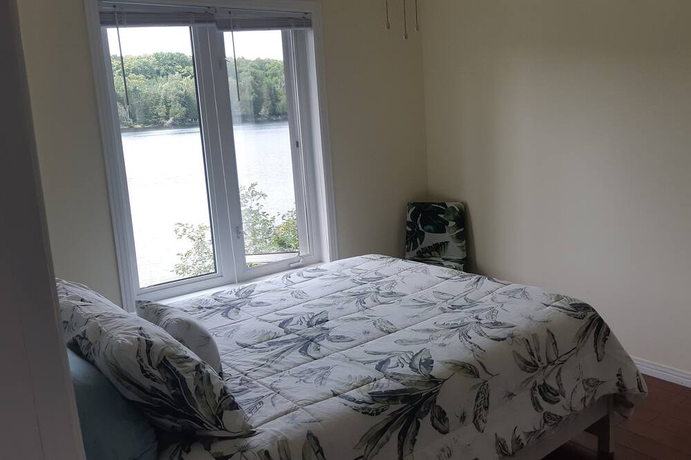 Photo of Bedroom in Grand-Remous