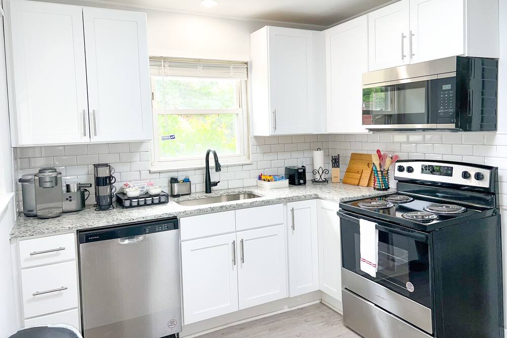 Photo of Kitchen in Enderly Park