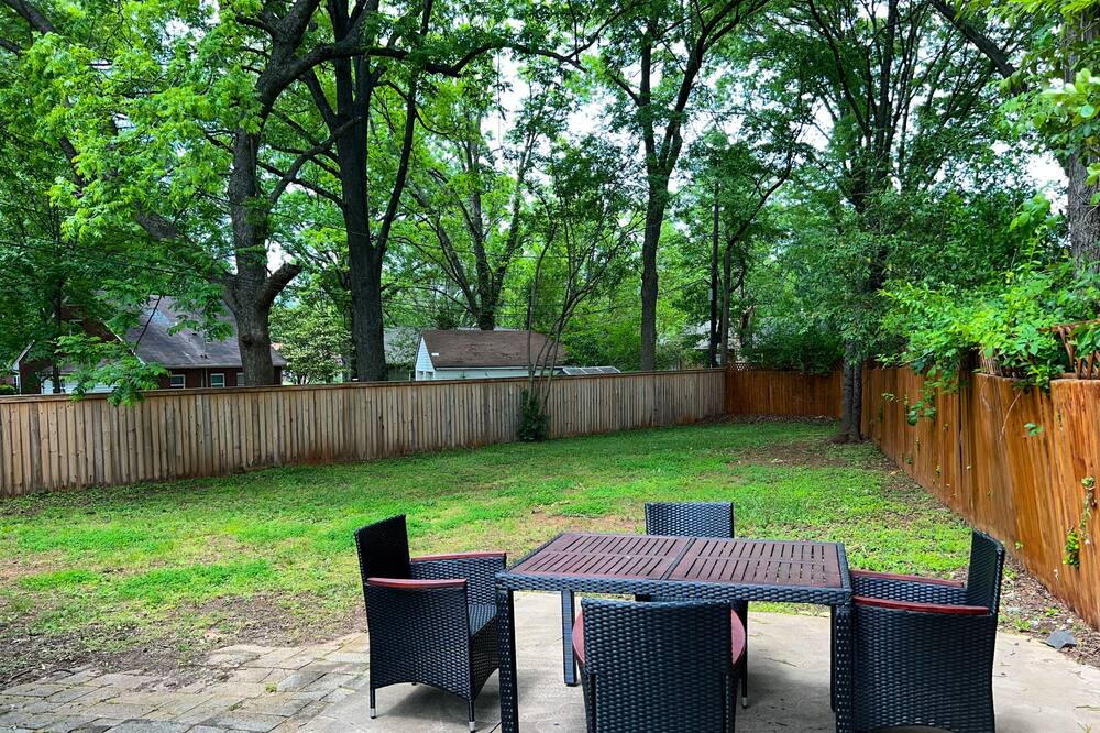 Photo of Outdoor in Enderly Park