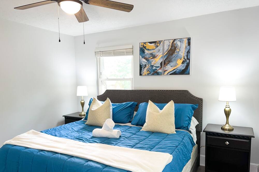 Photo of Bedroom in Enderly Park