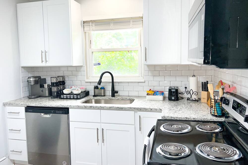 Photo of Kitchen in Enderly Park