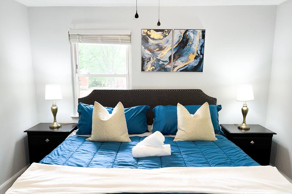 Photo of Bedroom in Enderly Park