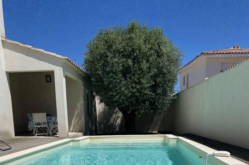 Photo of Outdoor in Calvisson