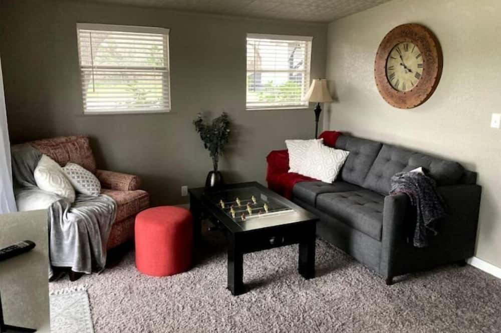Photo of Livingroom in Burnet