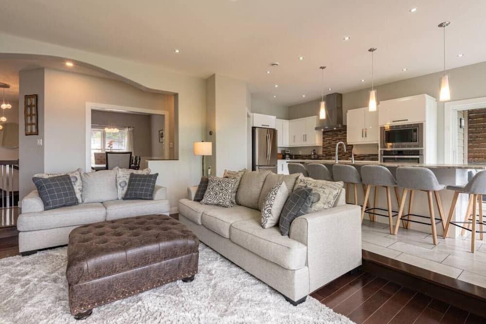 Photo of Others in Masons Point