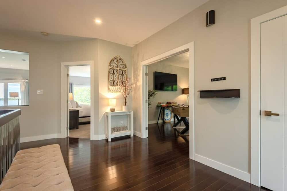 Photo of Others in Masons Point