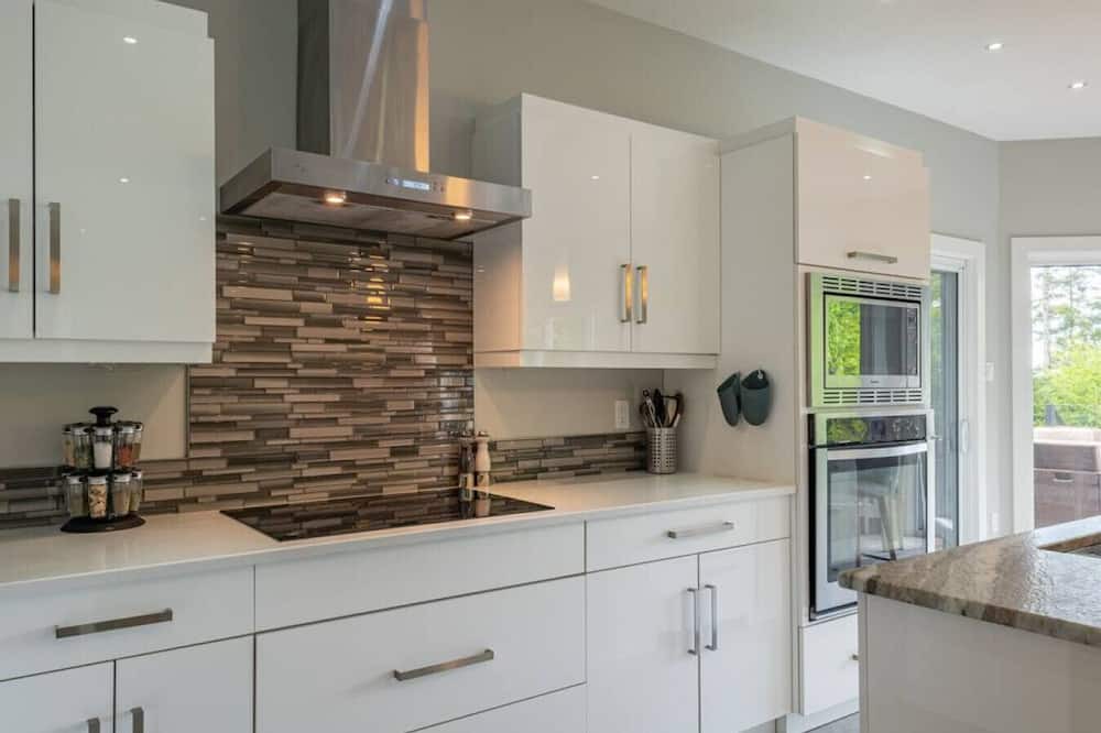 Photo of Others in Masons Point