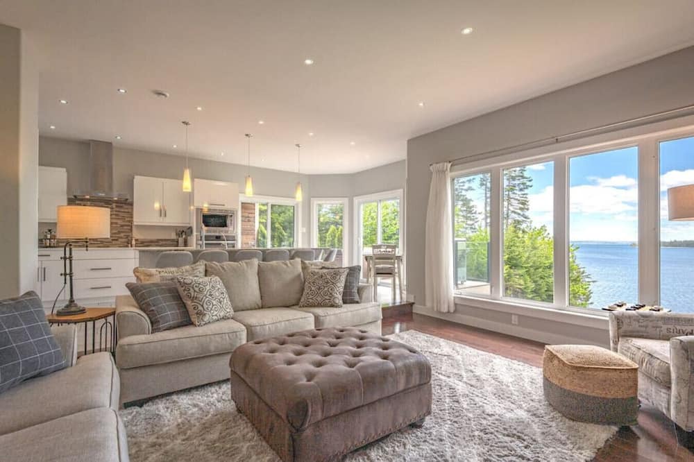 Photo of Others in Masons Point