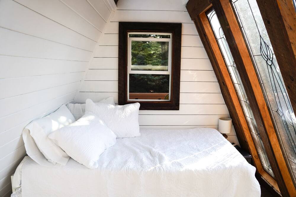 Photo of Bedroom in Rochester