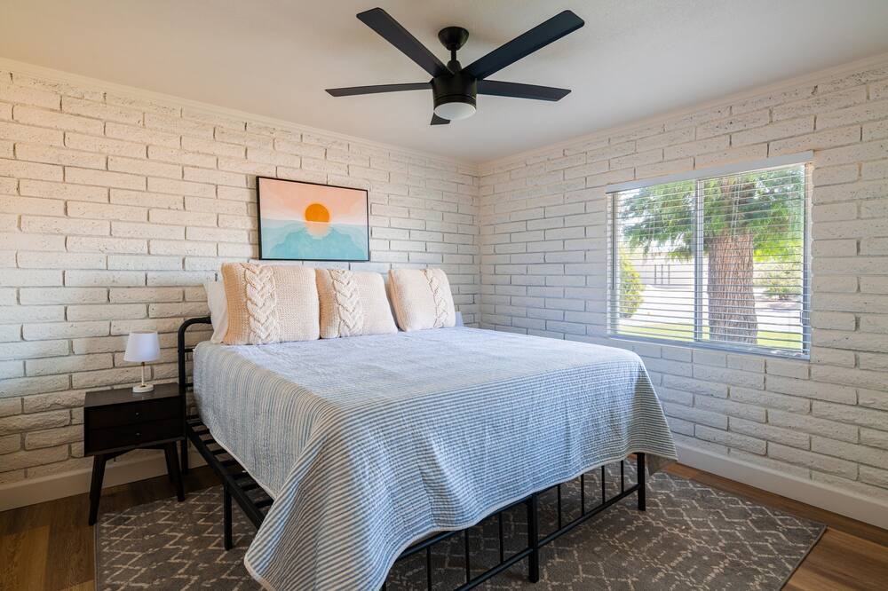 Photo of Bedroom in Shea North Estates