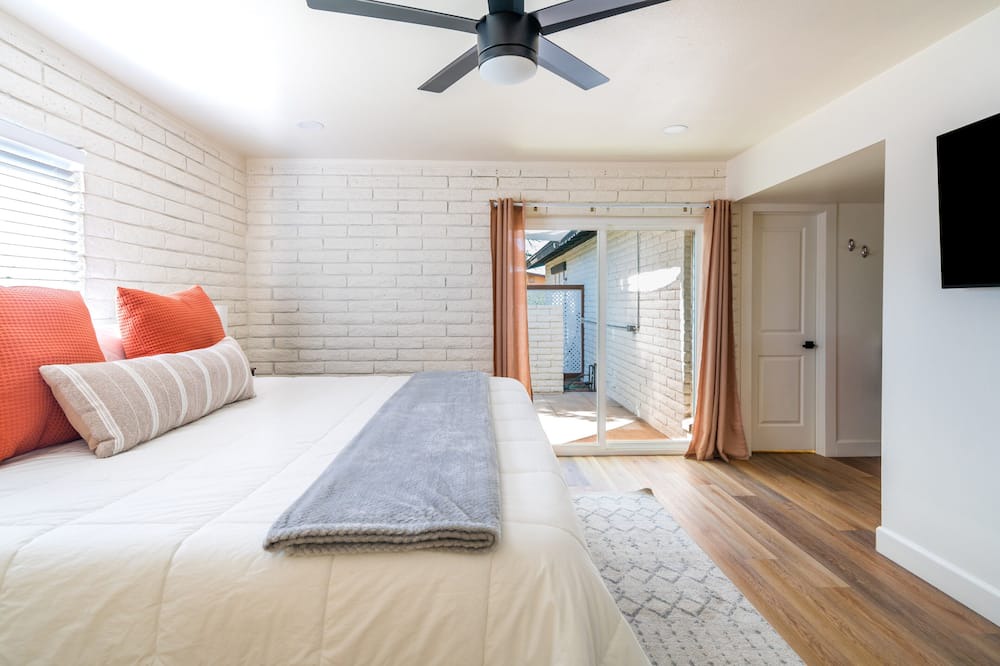 Photo of Bedroom in Shea North Estates